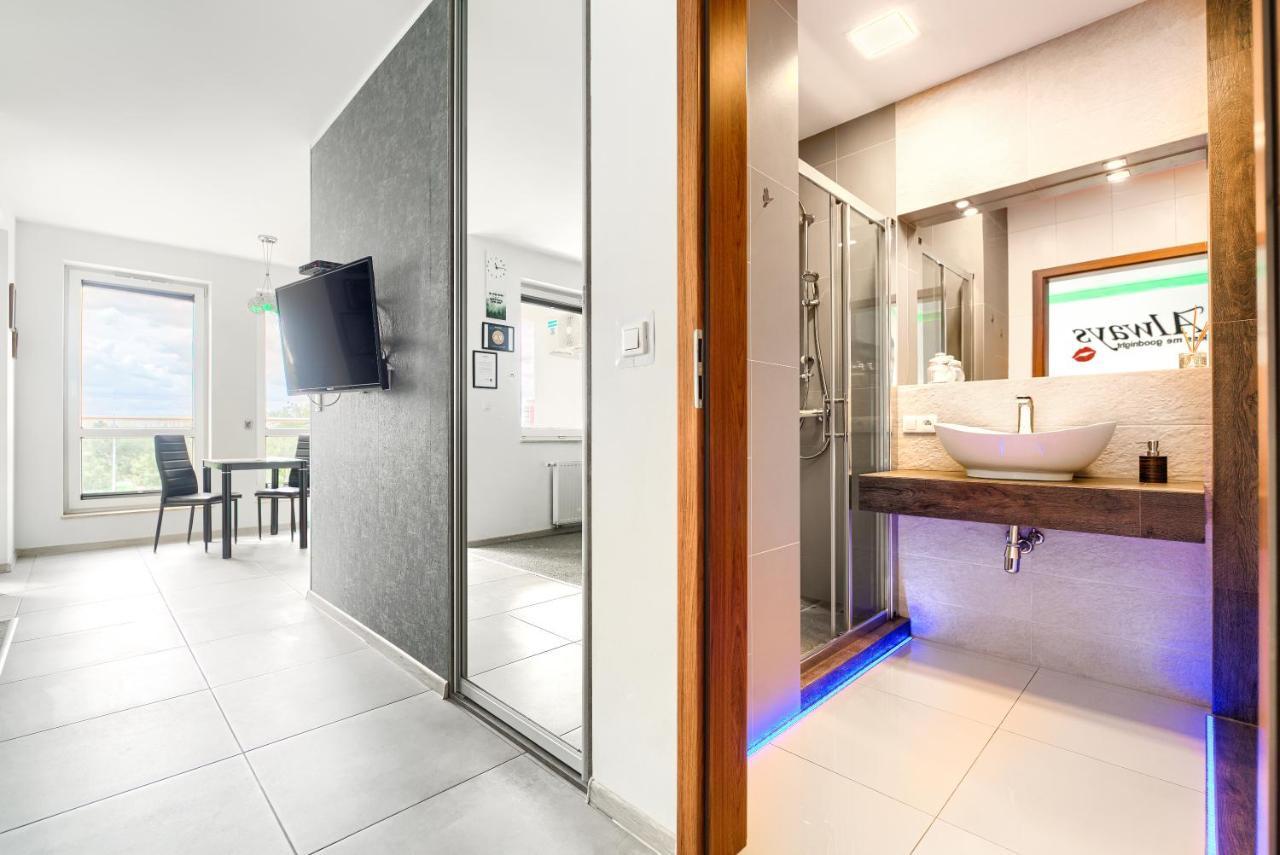 Top Oder Apartments- Private Parking Szczecin Dış mekan fotoğraf