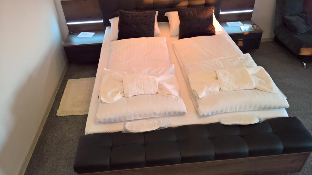 Top Oder Apartments- Private Parking Szczecin Dış mekan fotoğraf