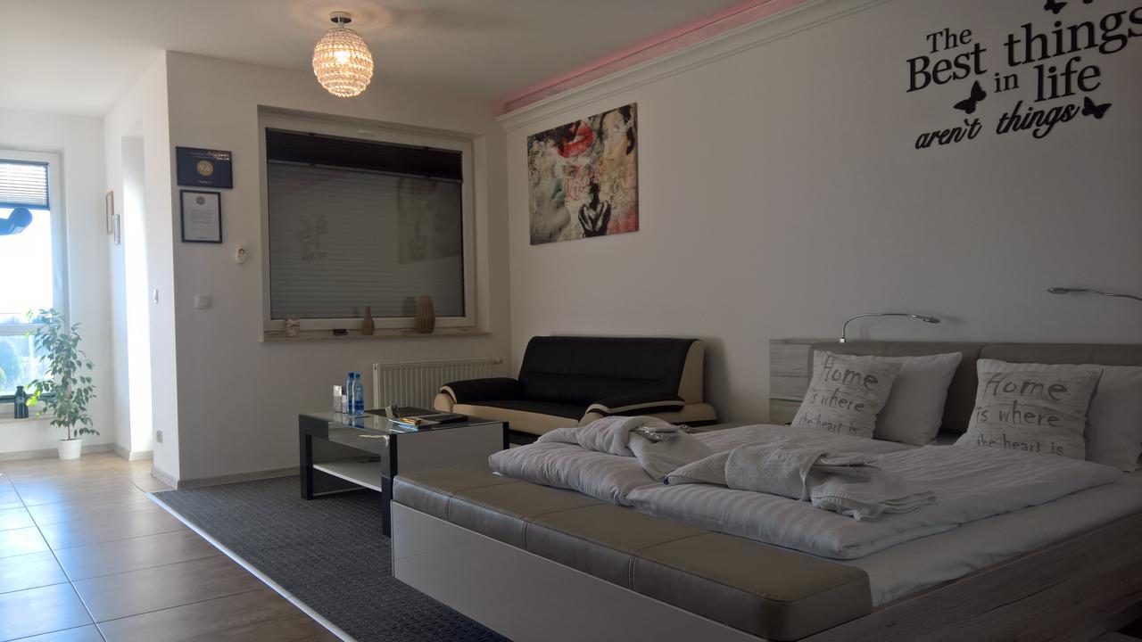Top Oder Apartments- Private Parking Szczecin Dış mekan fotoğraf