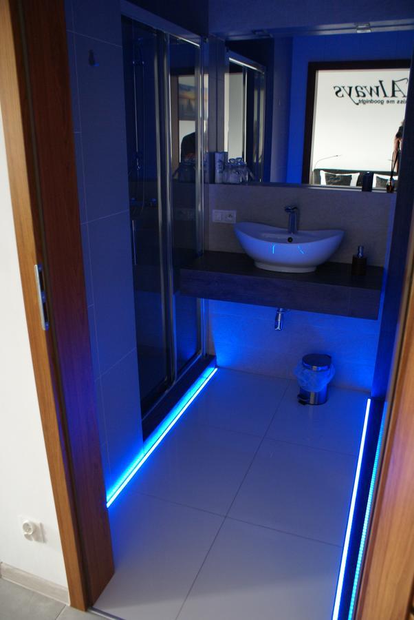Top Oder Apartments- Private Parking Szczecin Dış mekan fotoğraf